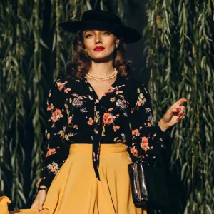 Bonnie Sailor Blouse Long Sleeve in Black Mayflower